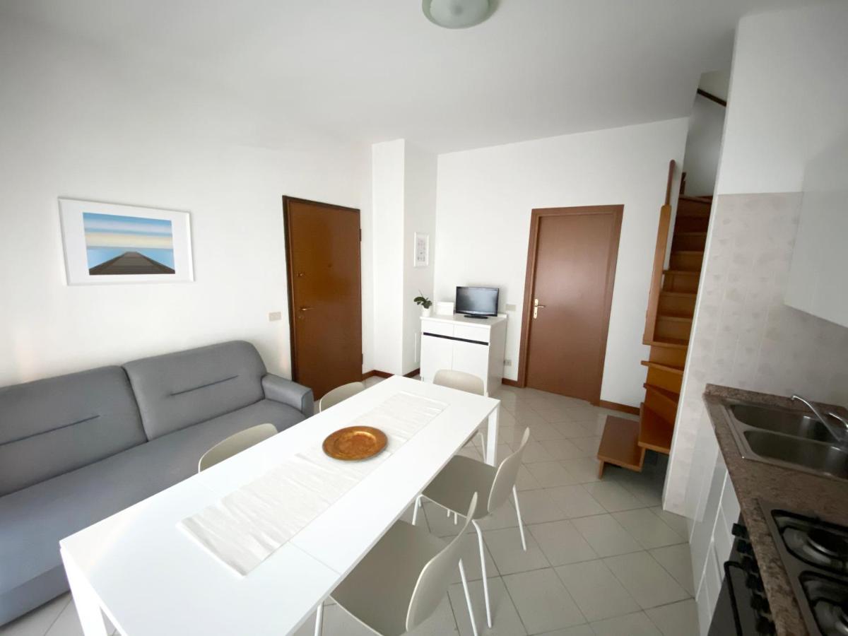 Dainese Apartments, Casa Abigail Лідо-ді-Єзоло Екстер'єр фото