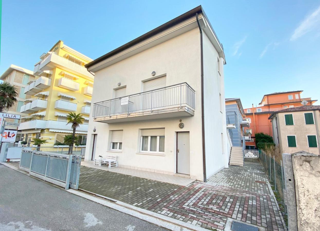 Dainese Apartments, Casa Abigail Лідо-ді-Єзоло Екстер'єр фото